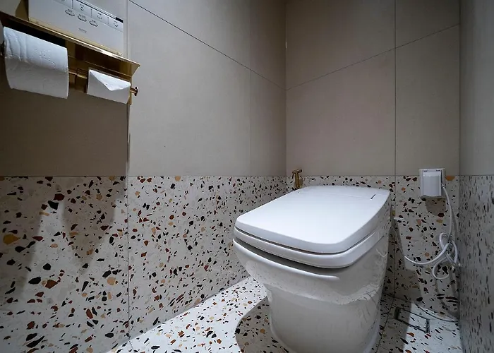 Classy Hotel 2*